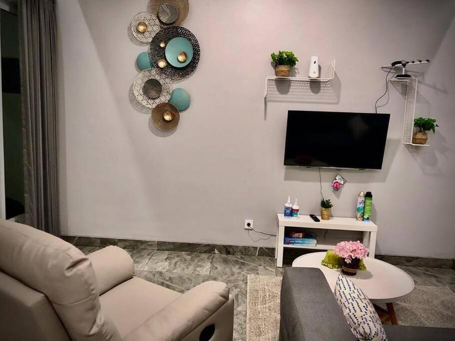 Villa Palm Springs By Reqhome Ciater Hilir Bagian luar foto