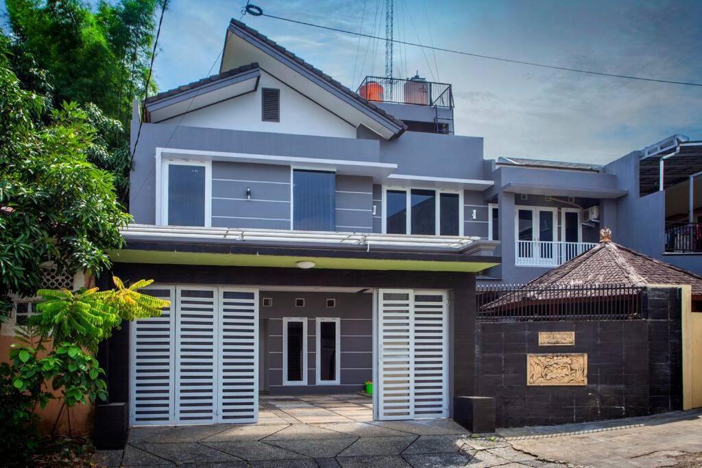 Villa Palm Springs By Reqhome Ciater Hilir Bagian luar foto