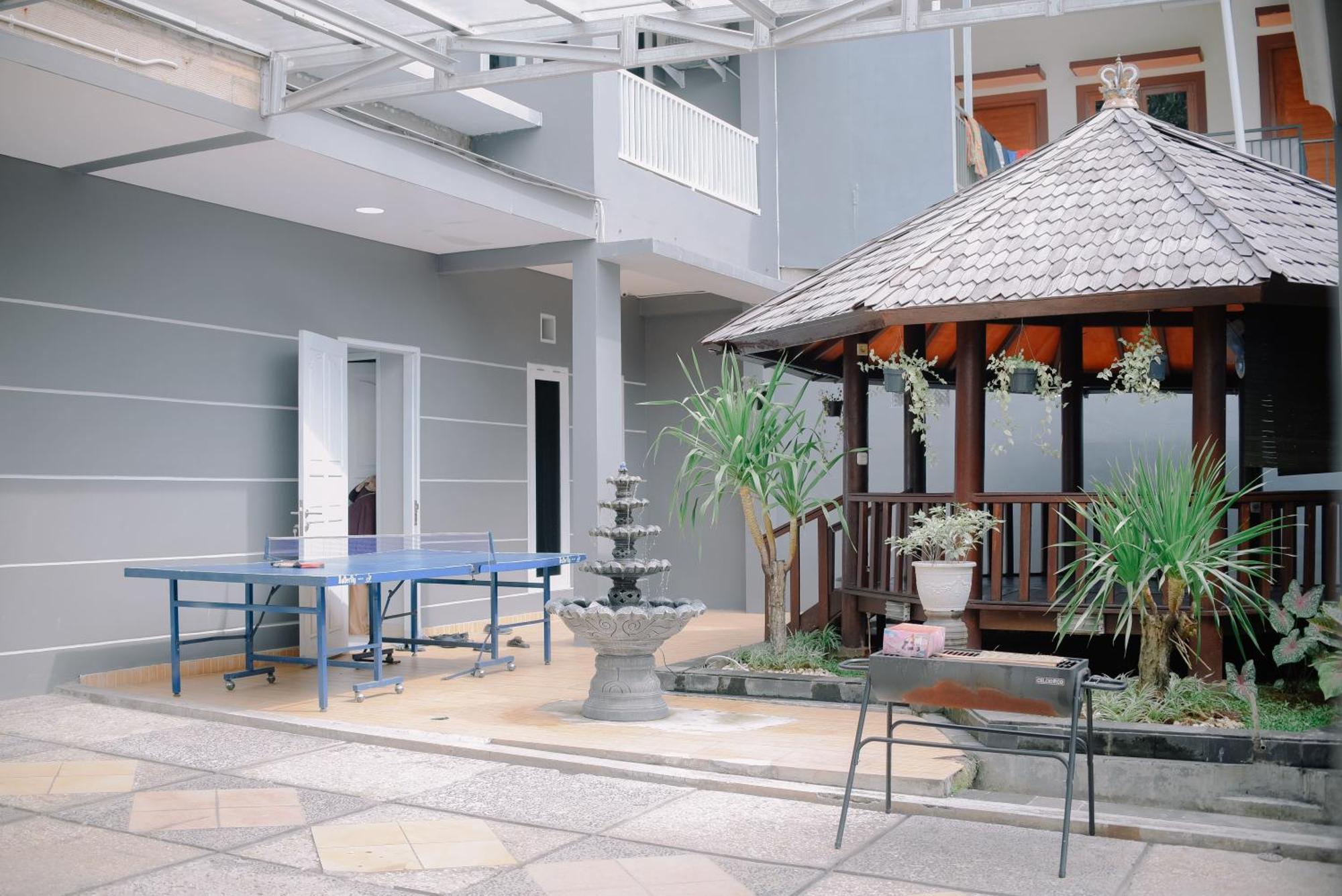 Villa Palm Springs By Reqhome Ciater Hilir Bagian luar foto